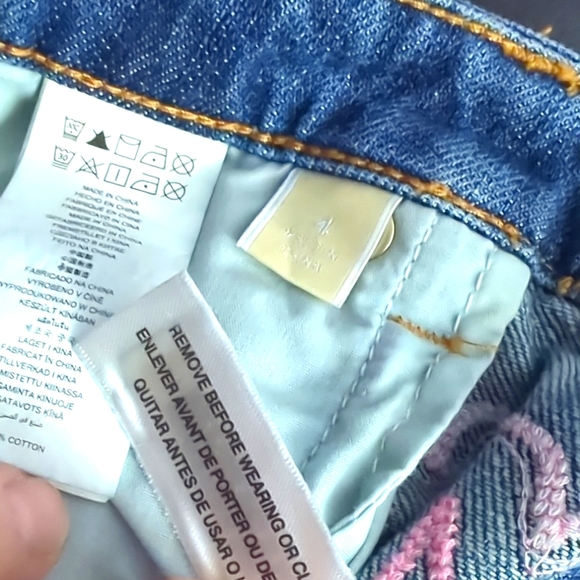 Unique Embroidered Graffiti NYC KORS Mini Denim Skirt Size 4 - Picture 14 of 16